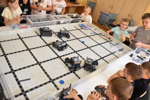 warsztaty vex iq dla dzieci ukrainy-10