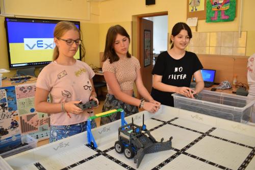 warsztaty vex iq dla dzieci ukrainy-17