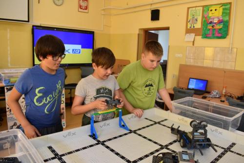 warsztaty vex iq dla dzieci ukrainy-19